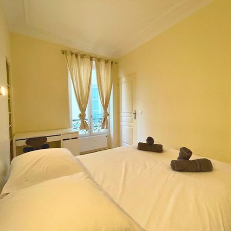 Chambre Lit Double Et Salon Avec Canape-Lit A 10 Minutes Des Champs Elysees Paris Exterior photo